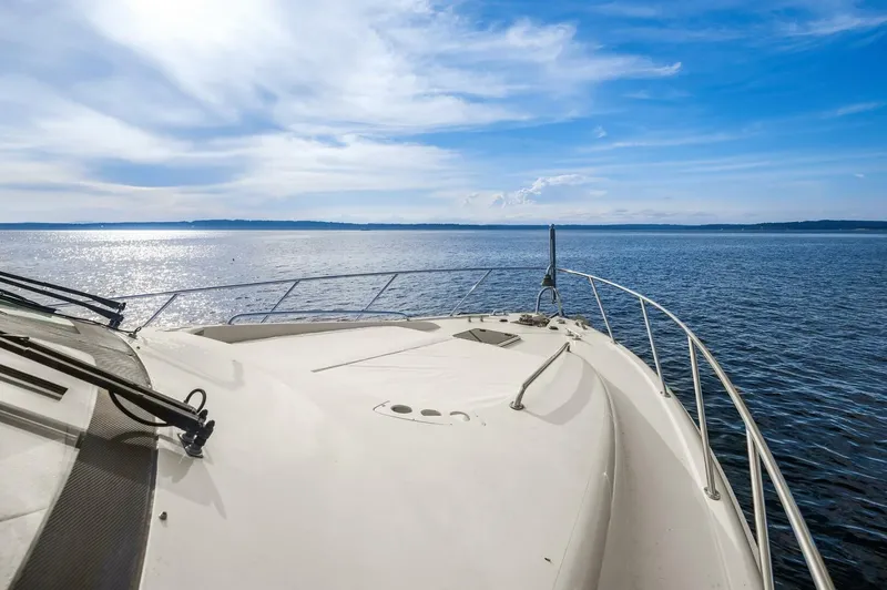 Slide: The Image of Hatteras Cockpit Motoryacht 2001 - 23