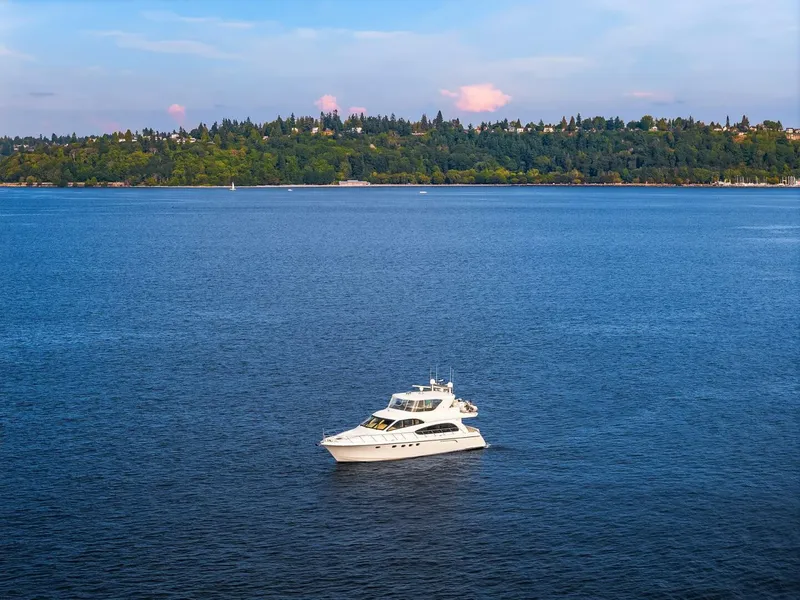 Slide: The Image of Hatteras Cockpit Motoryacht 2001 - 34