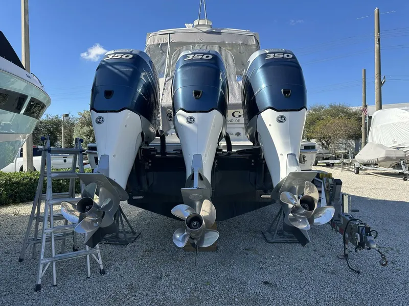 Slide: The Image of Formula 350 Crossover Bowrider OB 2021 - 32