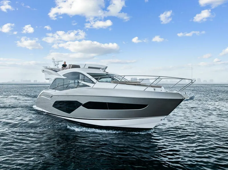 Slide: The Image of Sunseeker Manhattan 52 2020 - 10