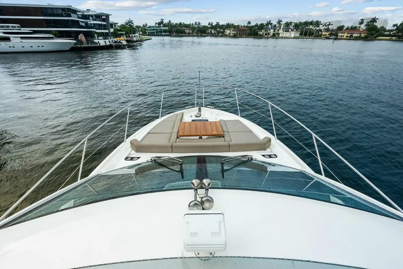 Slide: The Image of Sunseeker Manhattan 52 2020 - 19