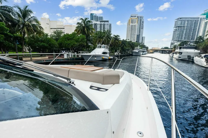 Slide: The Image of Sunseeker Manhattan 52 2020 - 20
