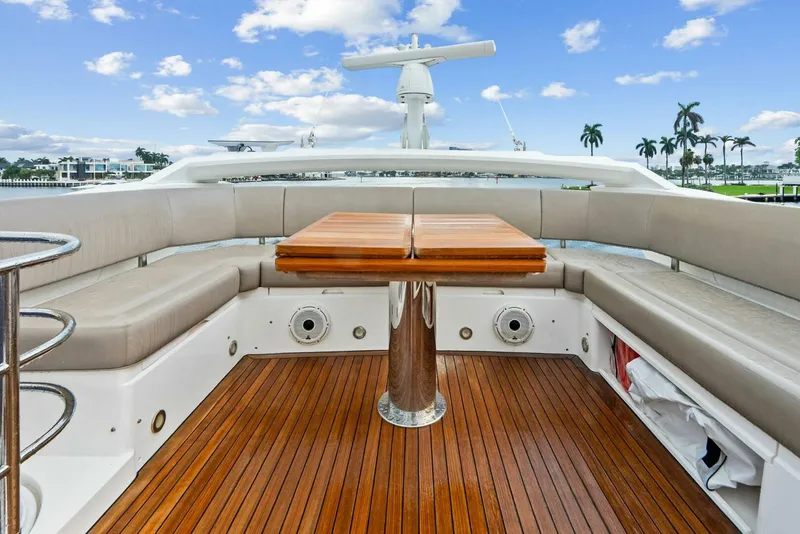 Slide: The Image of Sunseeker Manhattan 52 2020 - 25