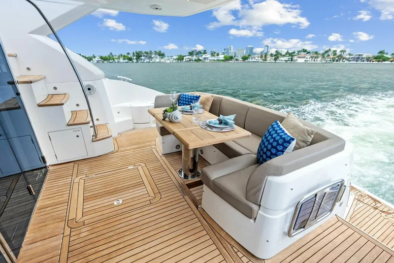 Slide: The Image of Sunseeker Manhattan 52 2020 - 31