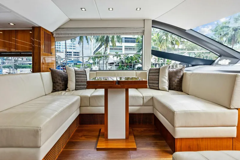 Slide: The Image of Sunseeker Manhattan 52 2020 - 41