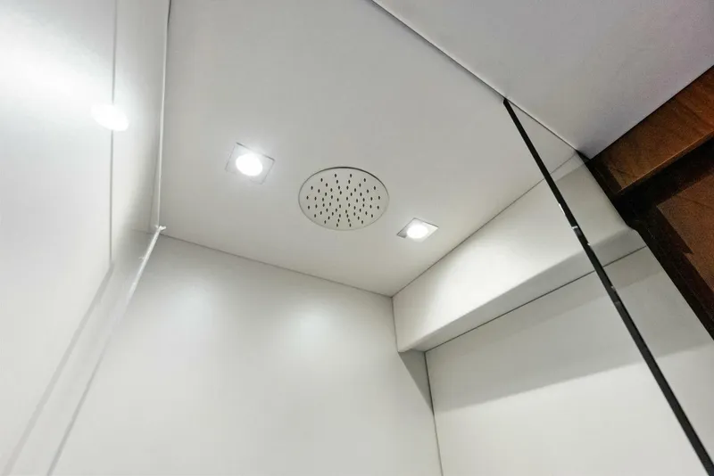 Slide: The Image of Sunseeker Manhattan 52 2020 - 63