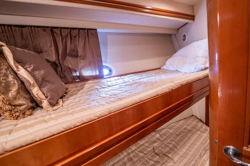 Slide: The Image of Carver Yachts 56 Voyager 2005 - 22