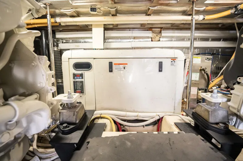 Slide: The Image of Carver Yachts 56 Voyager 2005 - 41