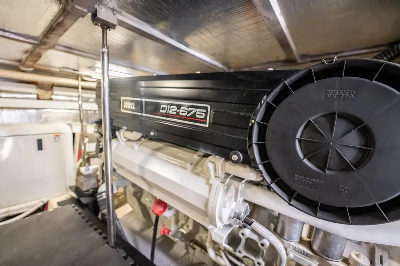 Slide: The Image of Carver Yachts 56 Voyager 2005 - 43
