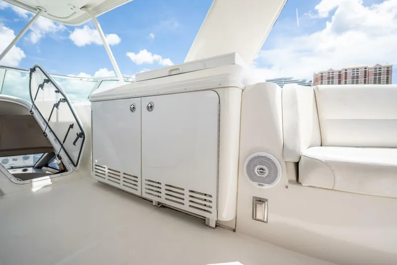 Slide: The Image of Carver Yachts 56 Voyager 2005 - 9