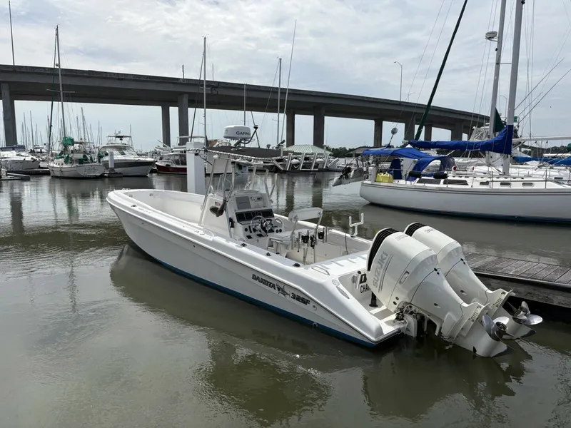 The Image of Dakota 320 Open Fisherman 1998 - 0