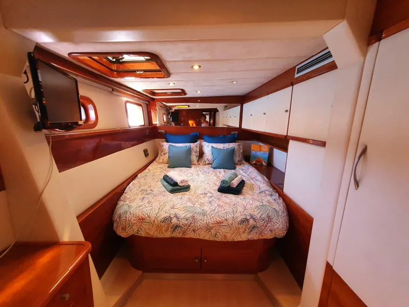 Slide: The Image of Sunreef 62 2008 - 52