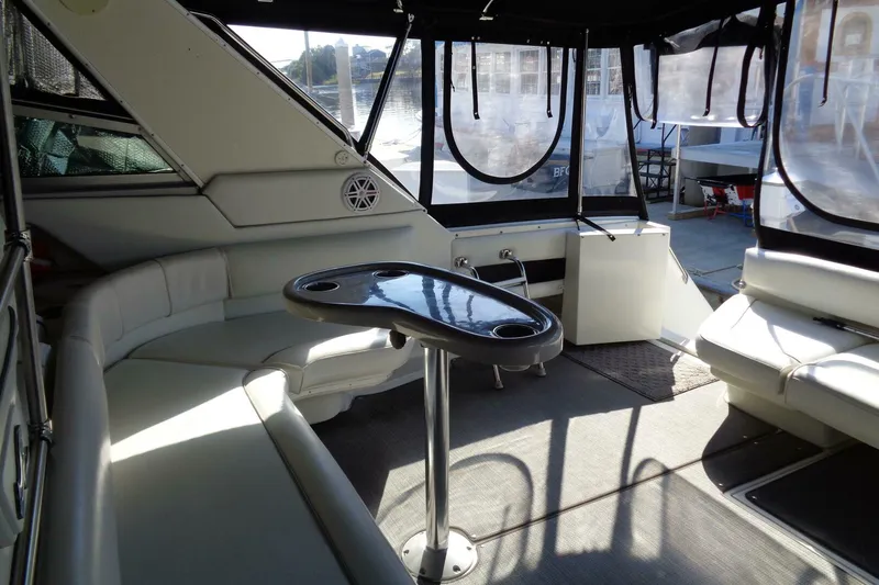 Slide: The Image of Sea Ray 480 Sundancer 1991 - 16
