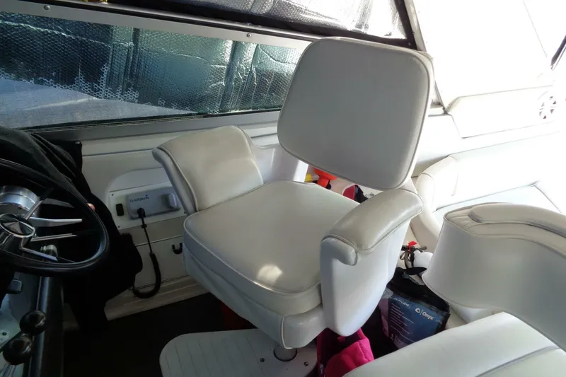 Slide: The Image of Sea Ray 480 Sundancer 1991 - 29