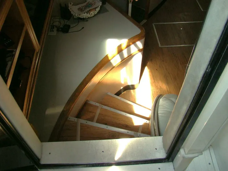 Slide: The Image of Sea Ray 480 Sundancer 1991 - 31