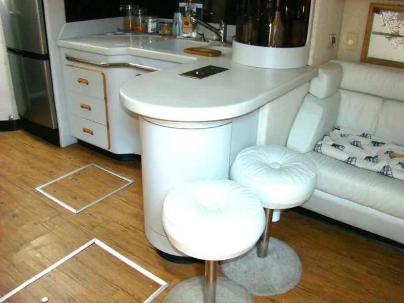 Slide: The Image of Sea Ray 480 Sundancer 1991 - 35