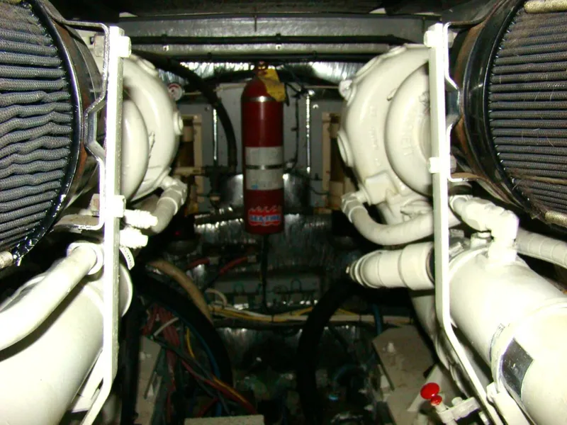 Slide: The Image of Sea Ray 480 Sundancer 1991 - 44