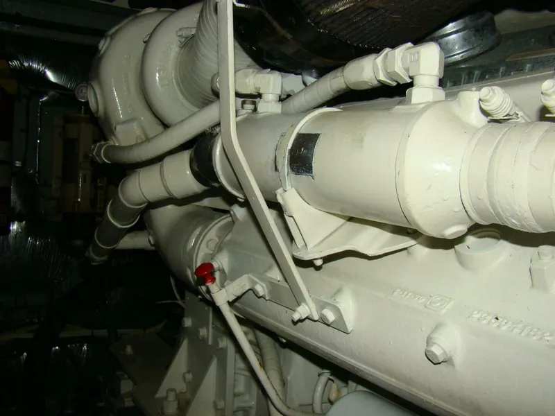 Slide: The Image of Sea Ray 480 Sundancer 1991 - 46