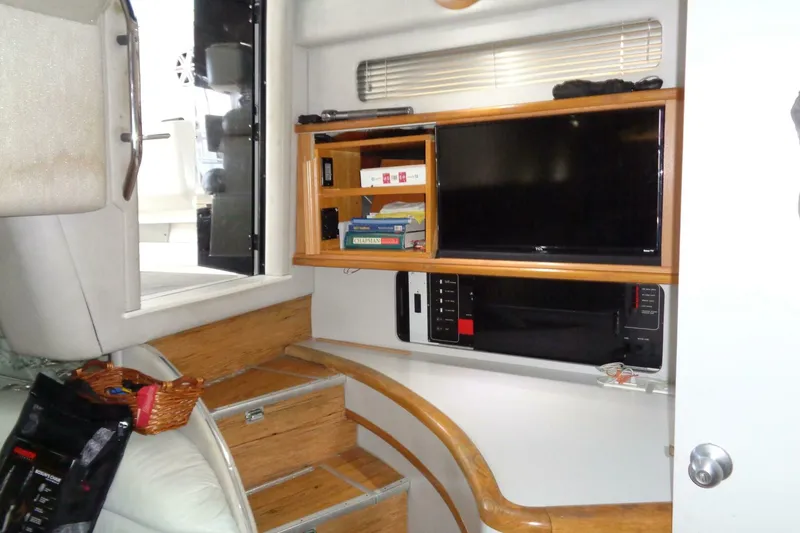 Slide: The Image of Sea Ray 480 Sundancer 1991 - 47
