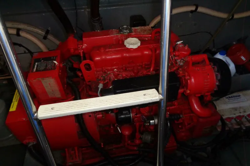 Slide: The Image of Sea Ray 480 Sundancer 1991 - 71