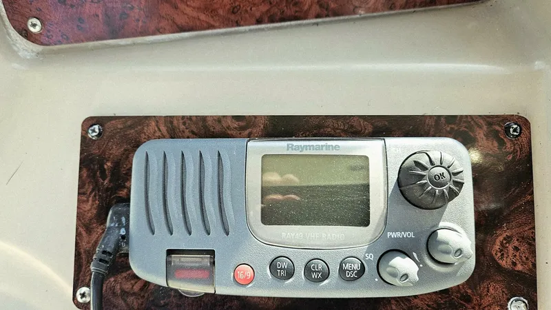Slide: The Image of Sea Ray 340 Sundancer 2003 - 18