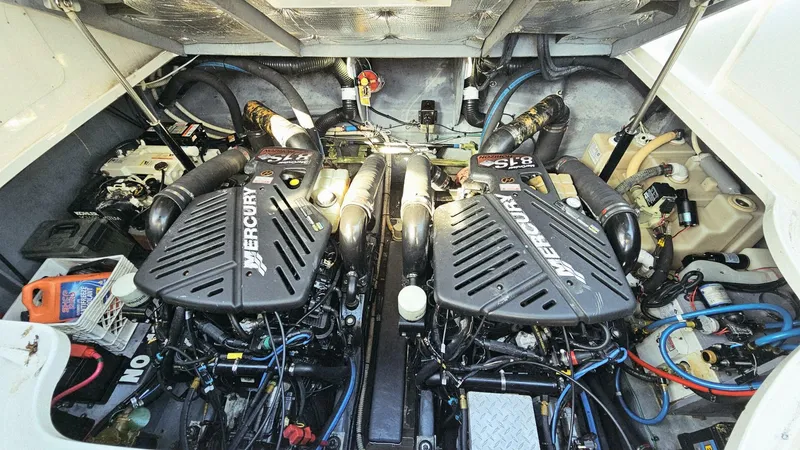 Slide: The Image of Sea Ray 340 Sundancer 2003 - 32