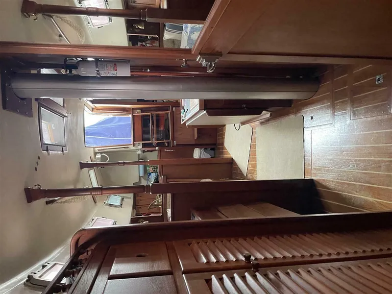 Slide: The Image of Bayfield 36 Cutter 1989 - 30