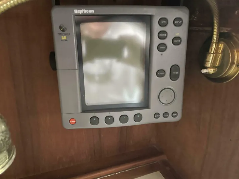 Slide: The Image of Bayfield 36 Cutter 1989 - 35