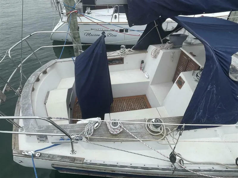 Slide: The Image of Bayfield 36 Cutter 1989 - 9