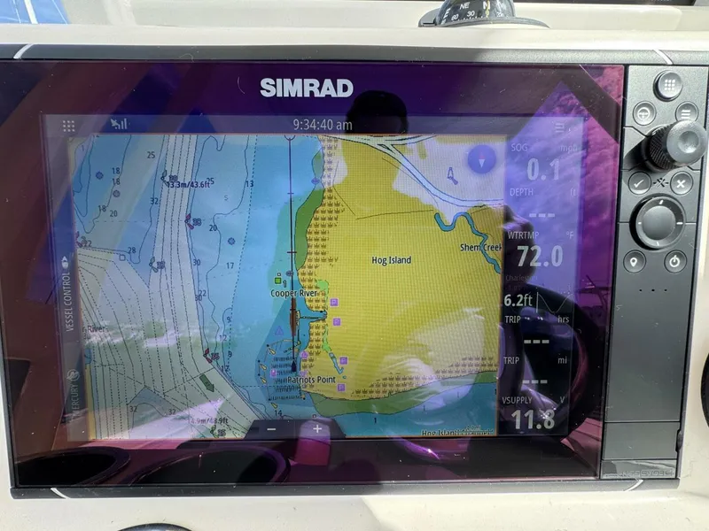 Slide: The Image of Robalo 246 Cayman 2021 - 32
