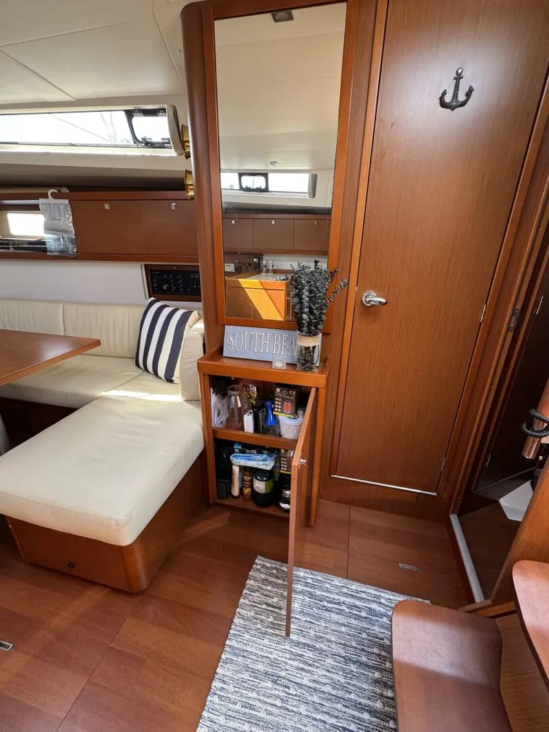 Slide: The Image of Beneteau Oceanis 45 2013 - 13