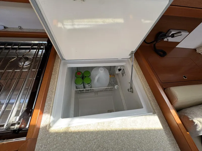 Slide: The Image of Beneteau Oceanis 45 2013 - 16