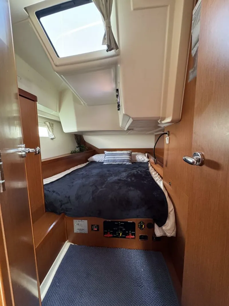 Slide: The Image of Beneteau Oceanis 45 2013 - 18