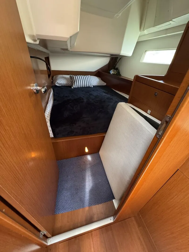 Slide: The Image of Beneteau Oceanis 45 2013 - 19