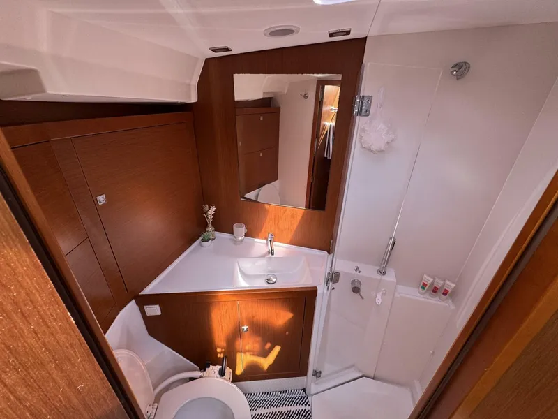 Slide: The Image of Beneteau Oceanis 45 2013 - 26