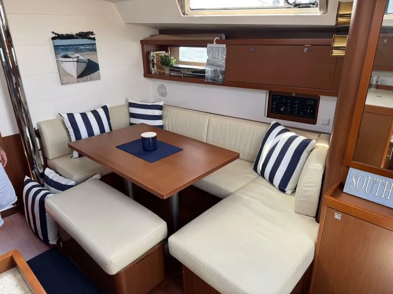 Slide: The Image of Beneteau Oceanis 45 2013 - 30