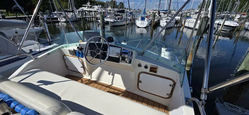 Slide: The Image of Bertram 28 Flybridge 1983 - 14