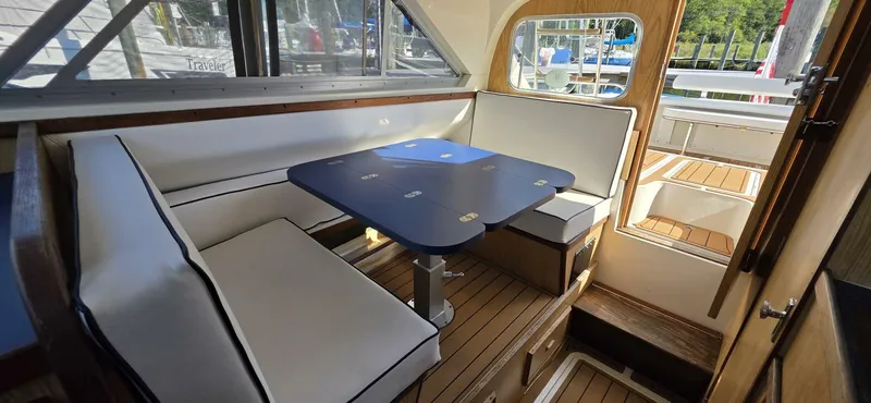 Slide: The Image of Bertram 28 Flybridge 1983 - 17