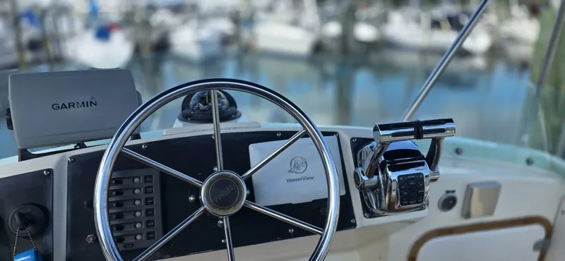 Slide: The Image of Bertram 28 Flybridge 1983 - 7