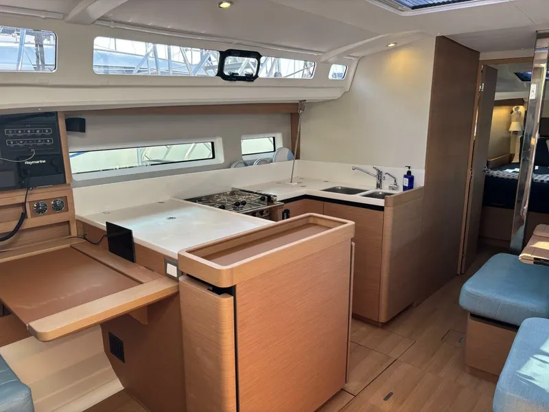 Slide: The Image of Jeanneau Sun Odyssey 440 2021 - 39