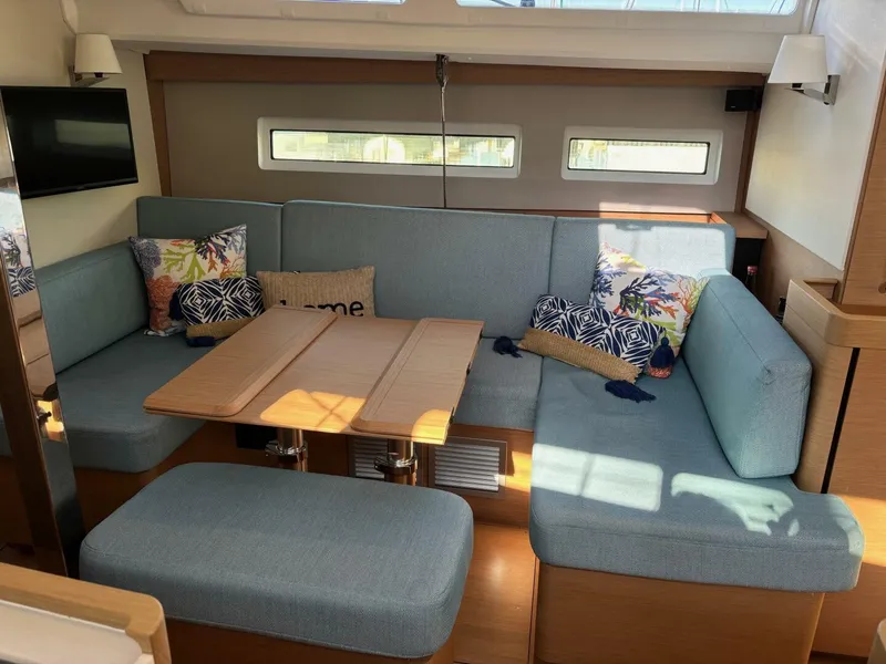 Slide: The Image of Jeanneau Sun Odyssey 440 2021 - 41