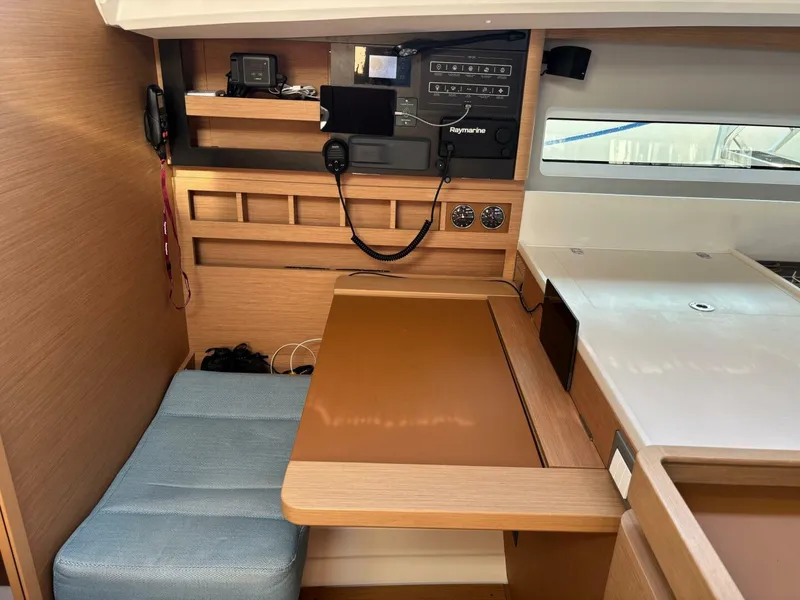 Slide: The Image of Jeanneau Sun Odyssey 440 2021 - 44