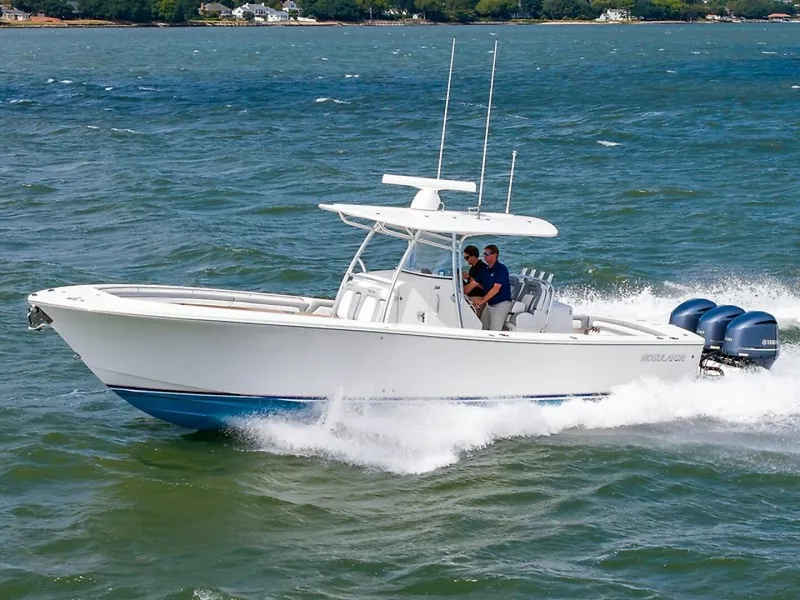 The Image of Regulator Marine 34 FS 2018 - 0