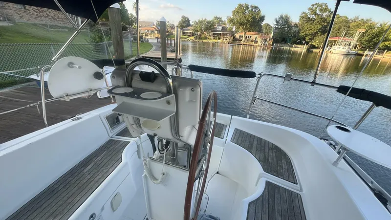Slide: The Image of Beneteau Oceanis 323 2006 - 10