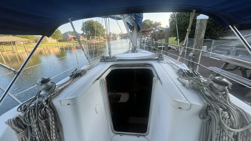 Slide: The Image of Beneteau Oceanis 323 2006 - 11