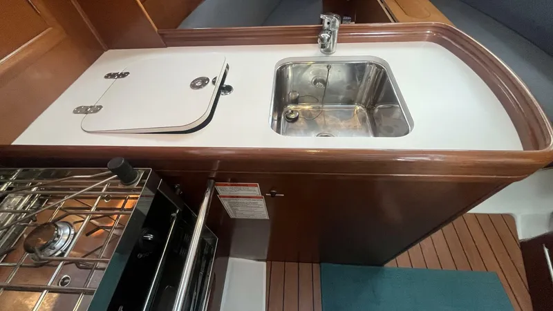 Slide: The Image of Beneteau Oceanis 323 2006 - 20