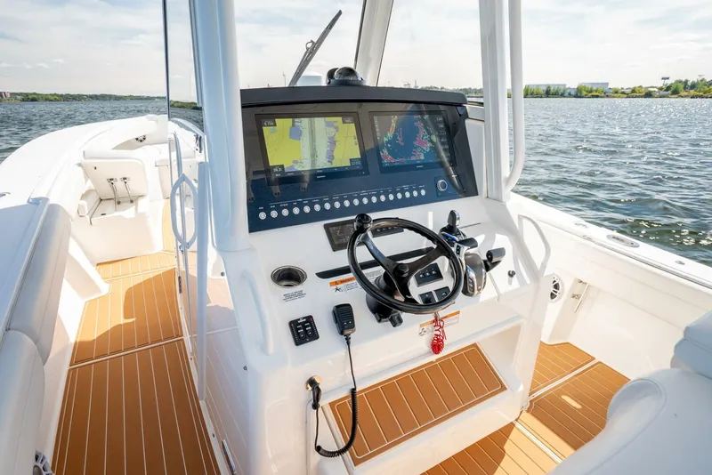 Slide: The Image of Regulator Marine 34 2021 - 12