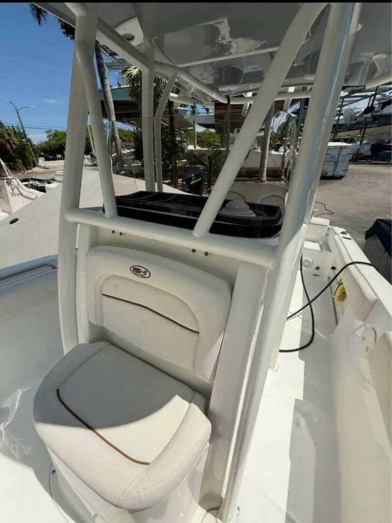 Slide: The Image of Sea Hunt Ultra 234 2021 - 8