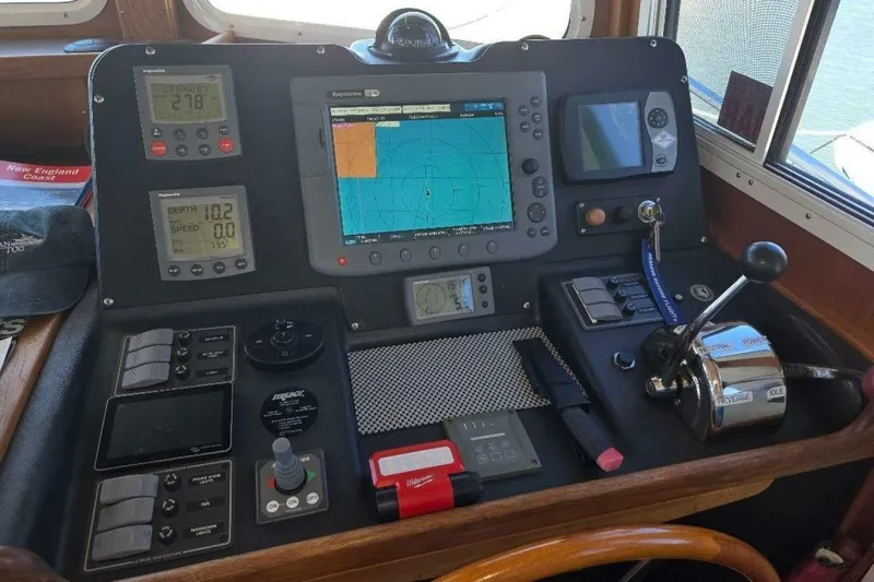 Slide: The Image of American Tug 34 Pilothouse 2005 - 3