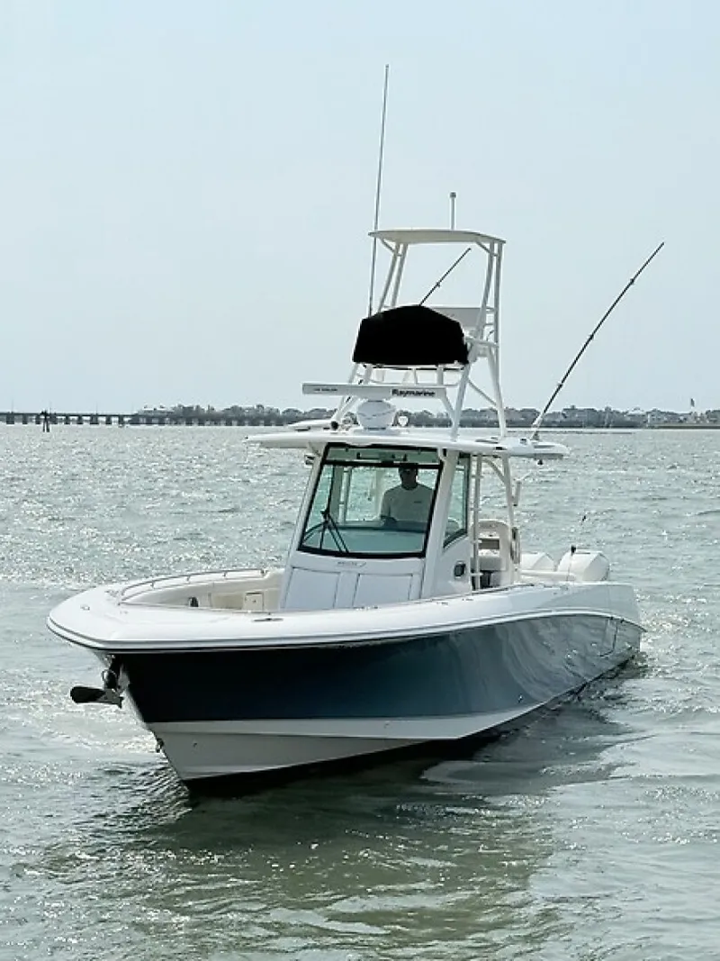 The Image of Boston Whaler 350 Outrage 2014 - 0